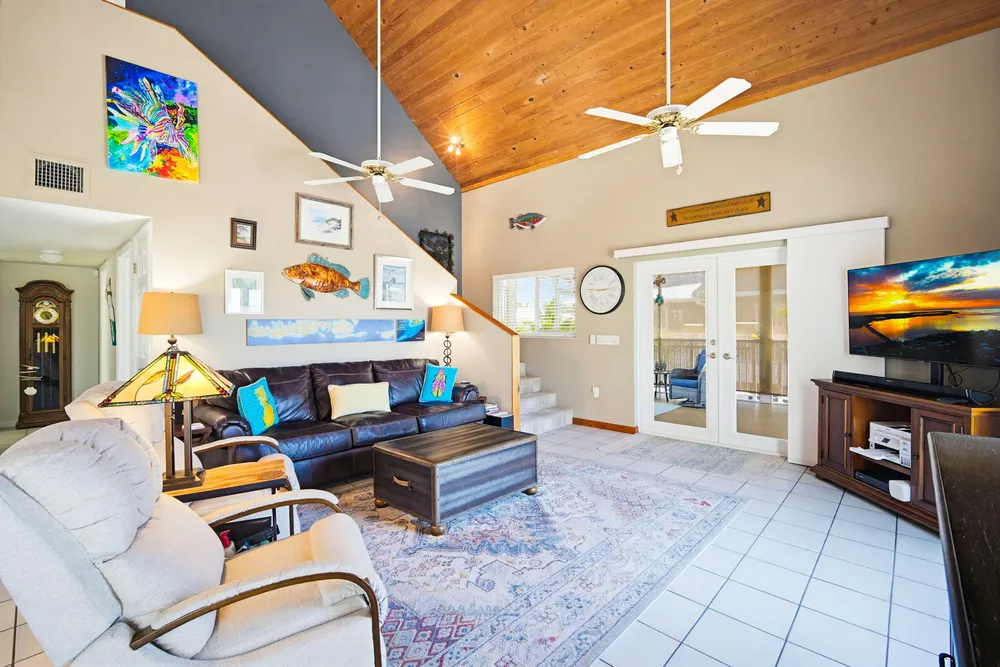 612 Blackbeard Rd, Little Torch Key, FL 33042