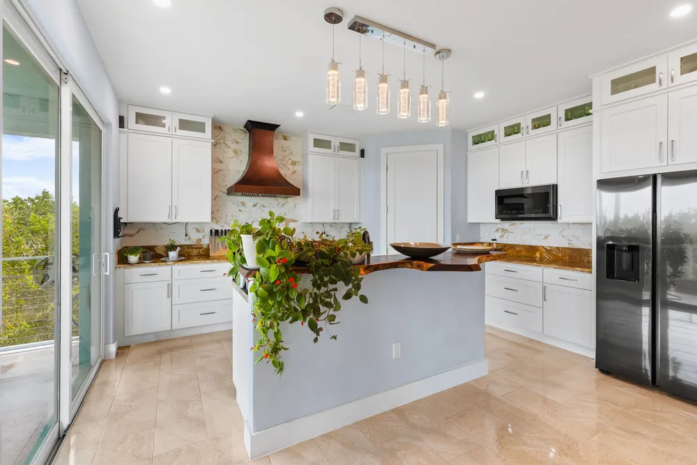1300 Avenue H, Marathon, FL 33050