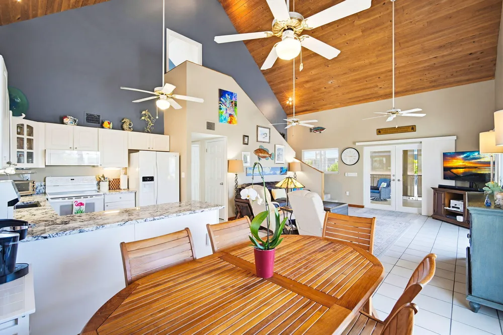612 Blackbeard Rd, Little Torch Key, FL 33042