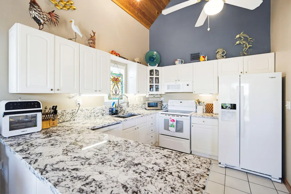 612 Blackbeard Rd, Little Torch Key, FL 33042