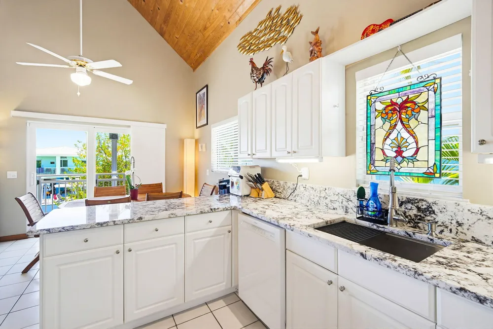 612 Blackbeard Rd, Little Torch Key, FL 33042