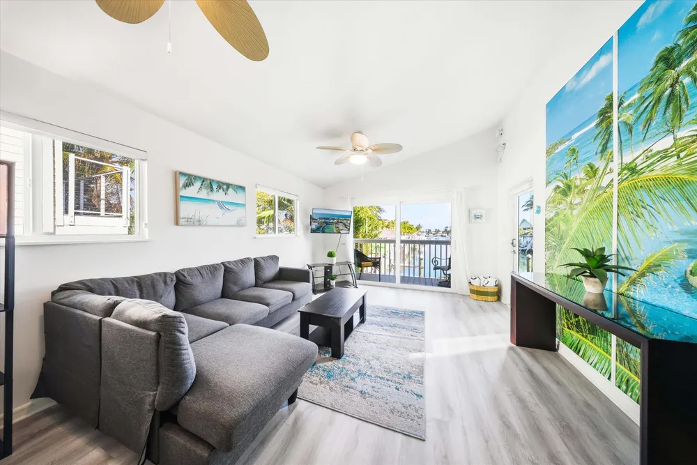 340 E Ocean Dr, Key Colony Beach, FL 33051