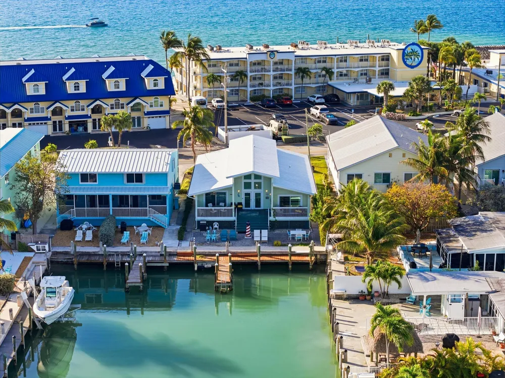 340 E Ocean Dr, Key Colony Beach, FL 33051