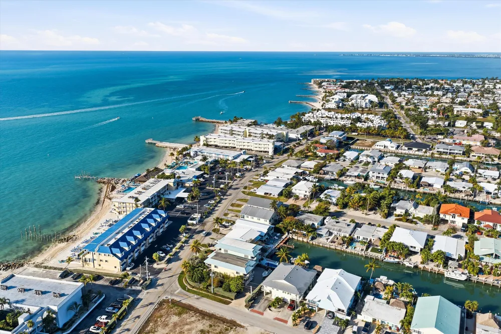 340 E Ocean Dr, Key Colony Beach, FL 33051