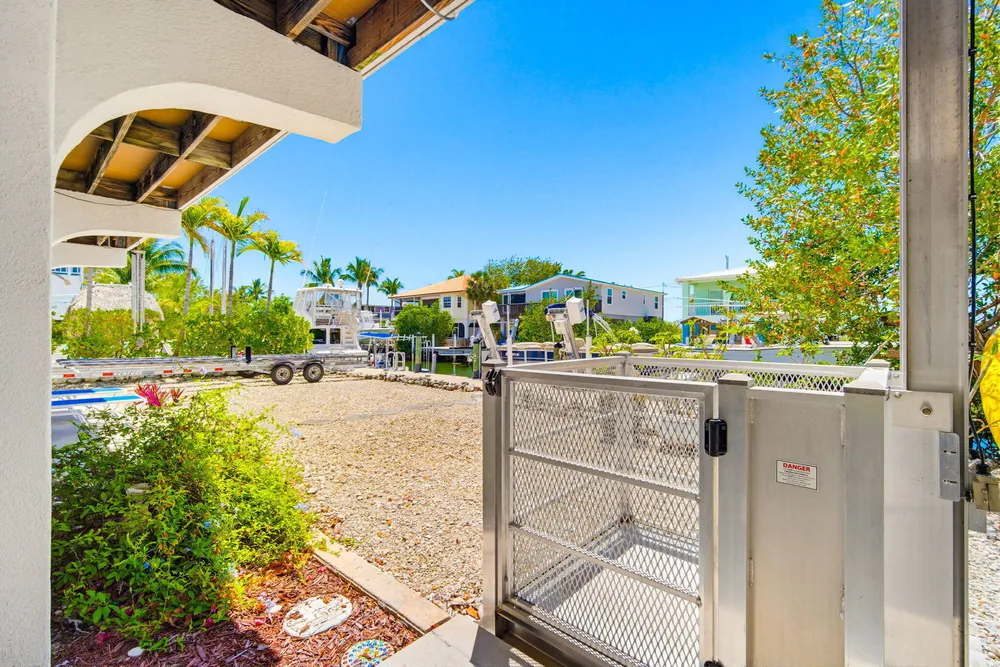 612 Blackbeard Rd, Little Torch Key, FL 33042