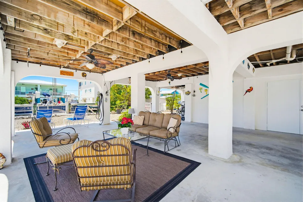 612 Blackbeard Rd, Little Torch Key, FL 33042