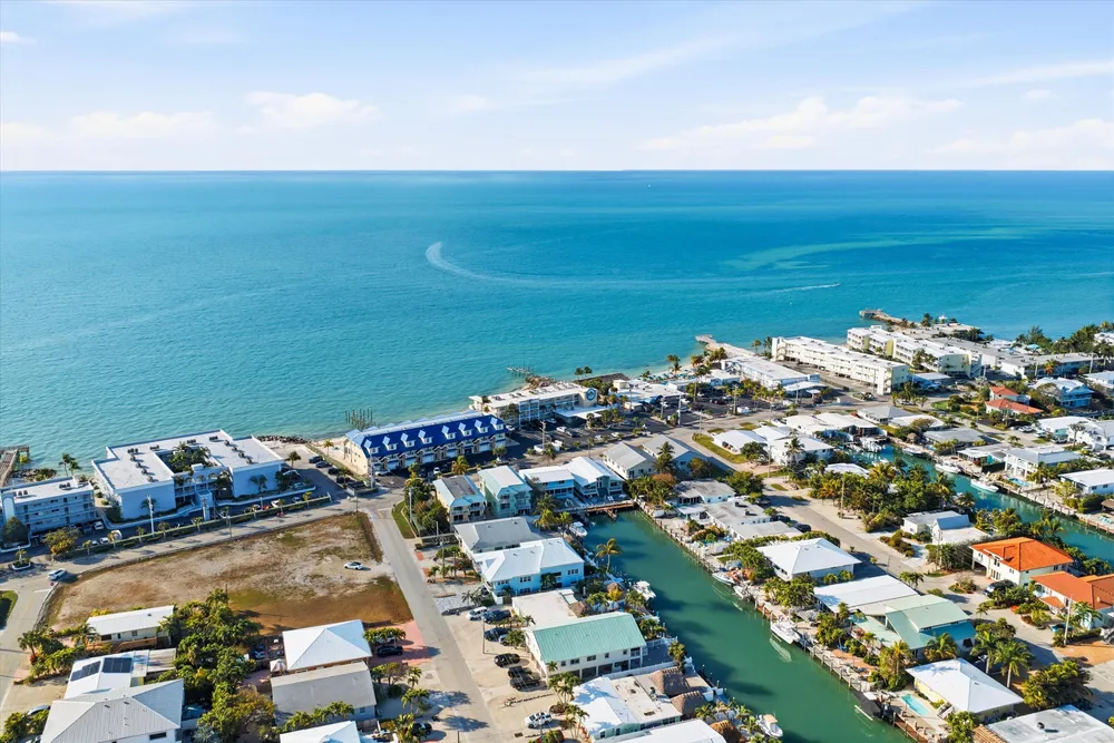 340 E Ocean Dr, Key Colony Beach, FL 33051