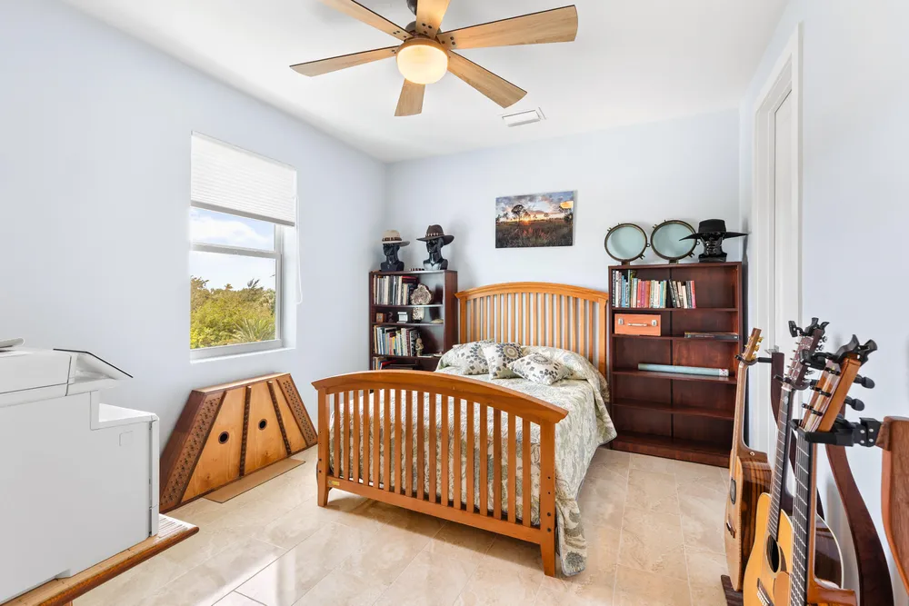 1300 Avenue H, Marathon, FL 33050