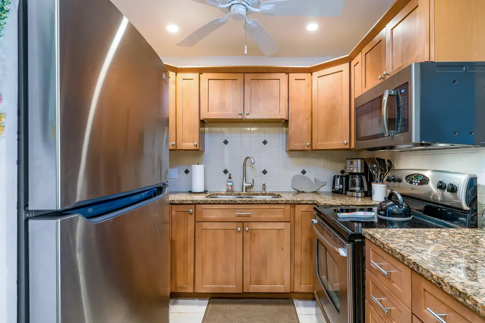 1101 W Ocean Dr, Key Colony Beach, FL 33051