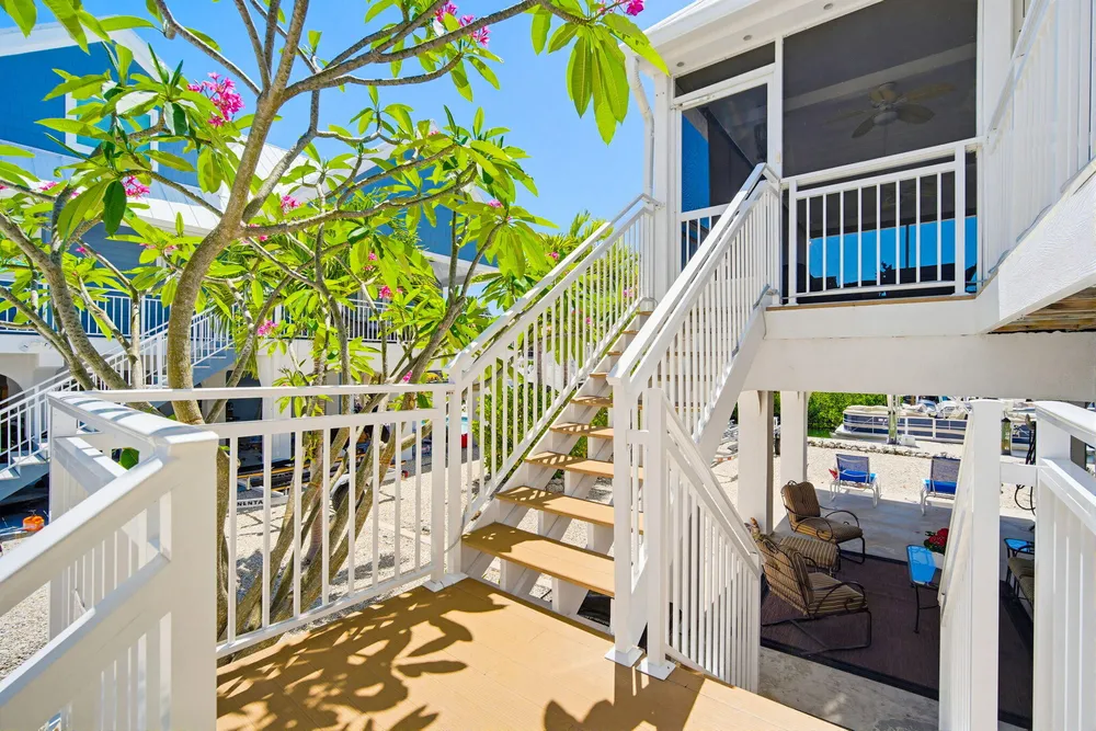 612 Blackbeard Rd, Little Torch Key, FL 33042