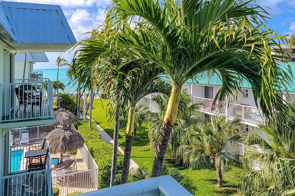 1101 W Ocean Dr, Key Colony Beach, FL 33051