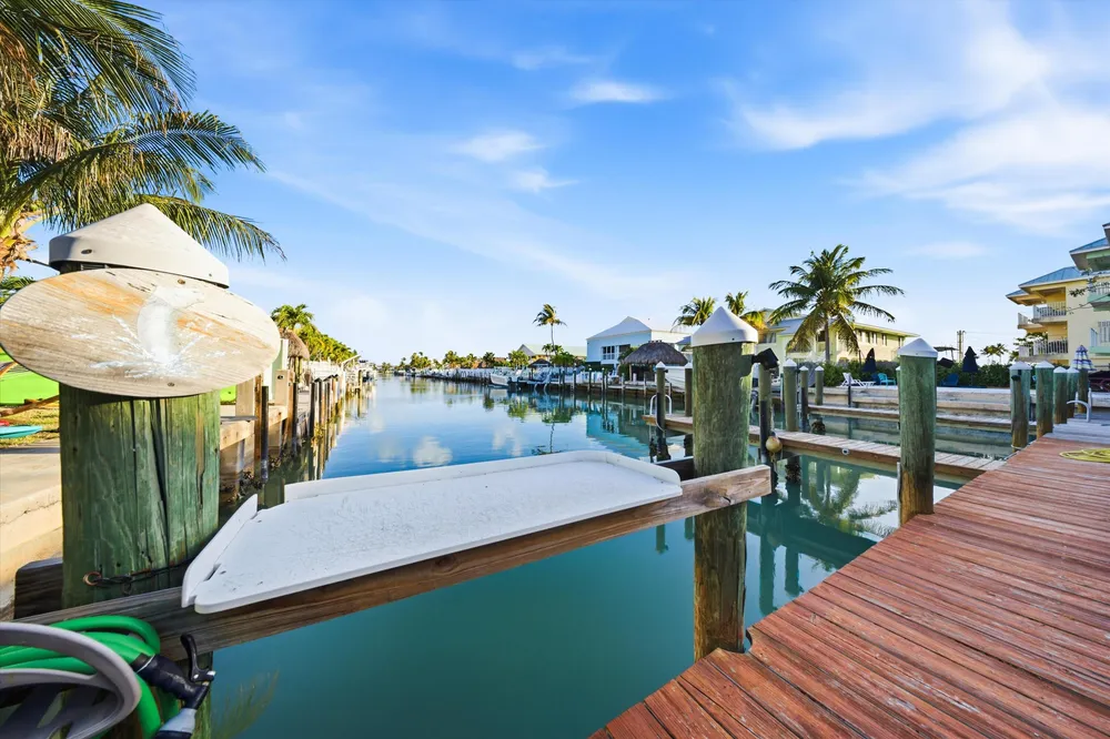 340 E Ocean Dr, Key Colony Beach, FL 33051