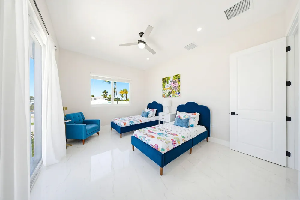 1631 Sunrise Dr, Big Pine, FL 33043