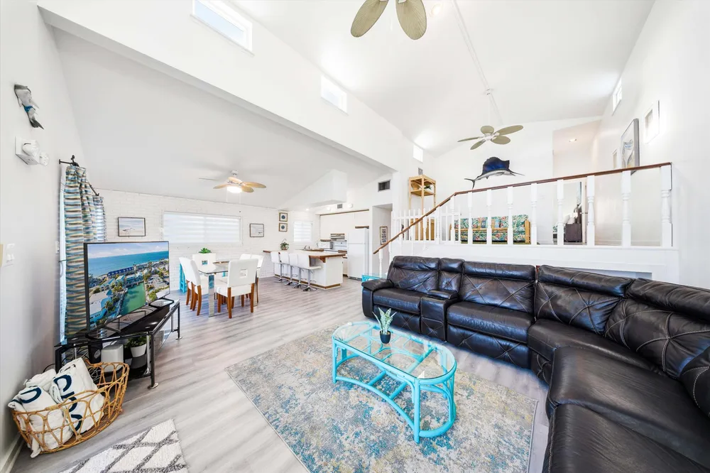 340 E Ocean Dr, Key Colony Beach, FL 33051