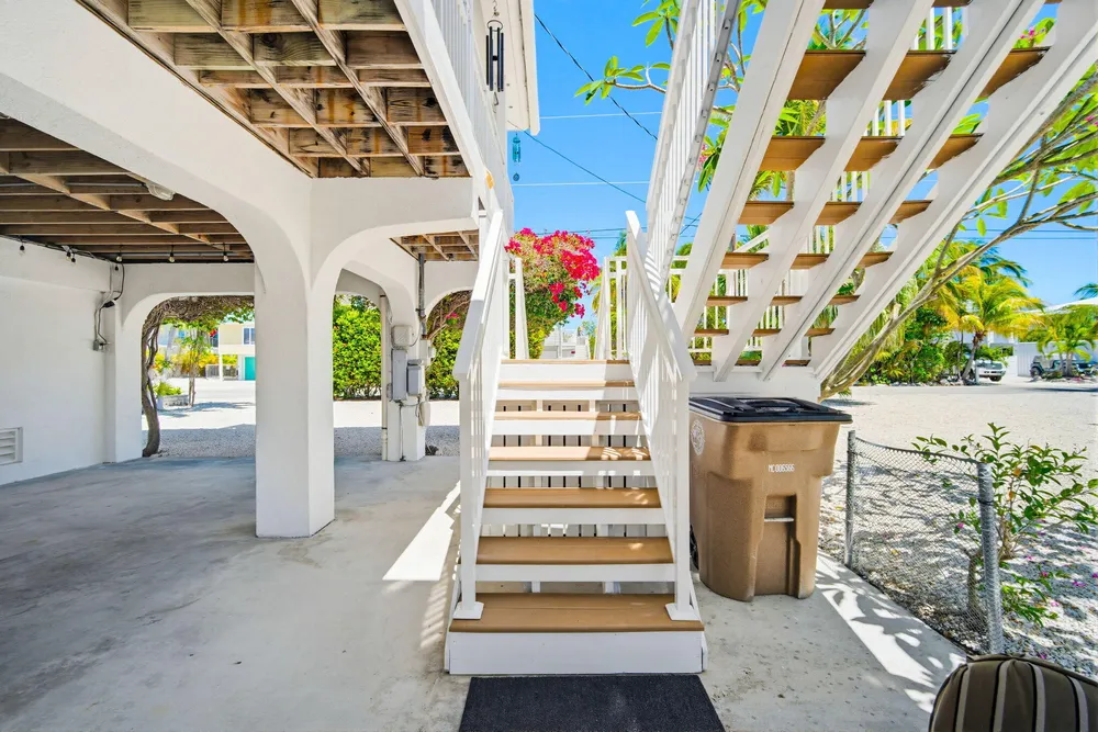 612 Blackbeard Rd, Little Torch Key, FL 33042
