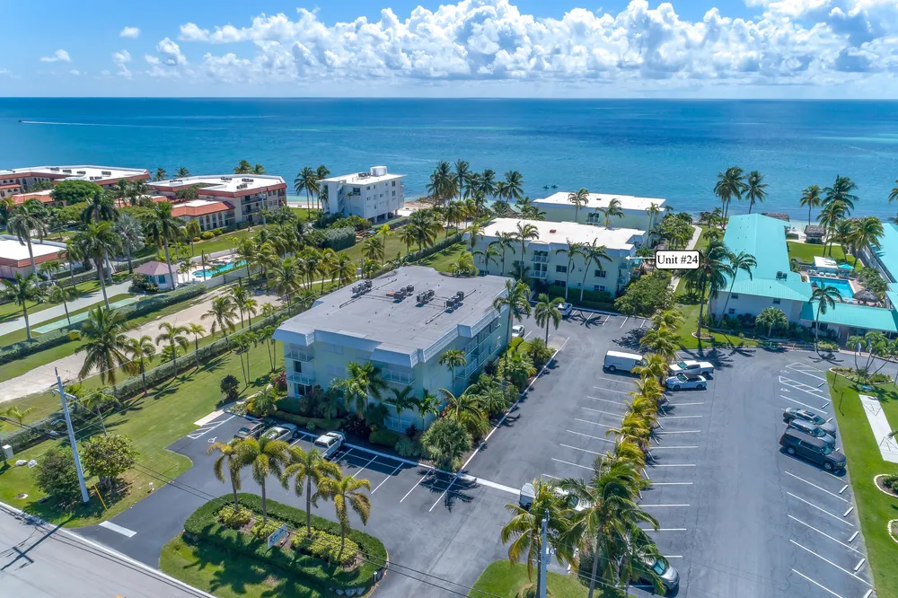 1101 W Ocean Dr, Key Colony Beach, FL 33051