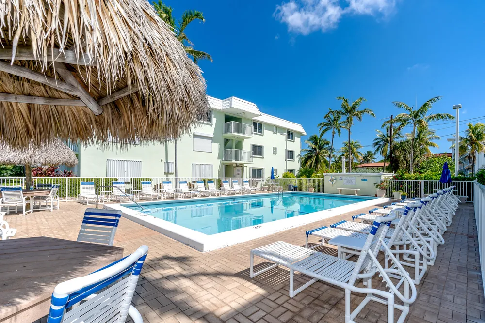 1101 W Ocean Dr, Key Colony Beach, FL 33051