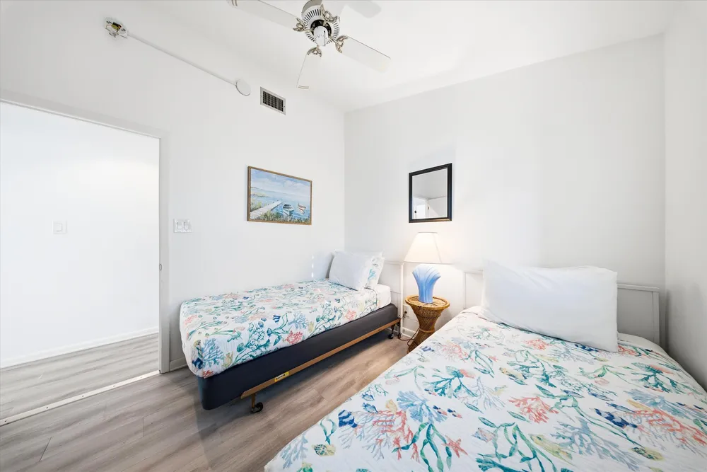 340 E Ocean Dr, Key Colony Beach, FL 33051