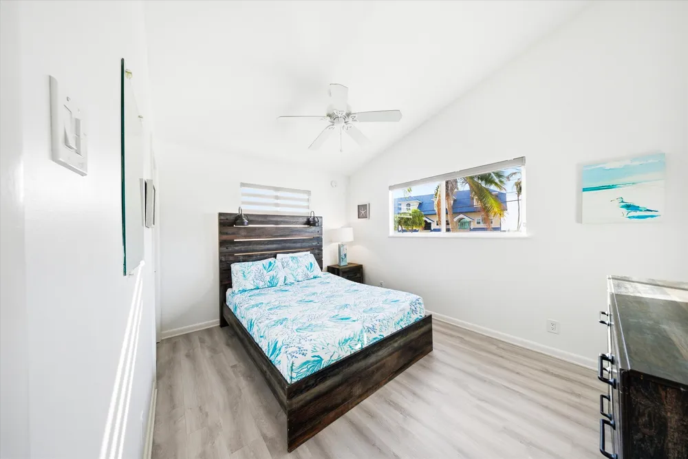 340 E Ocean Dr, Key Colony Beach, FL 33051