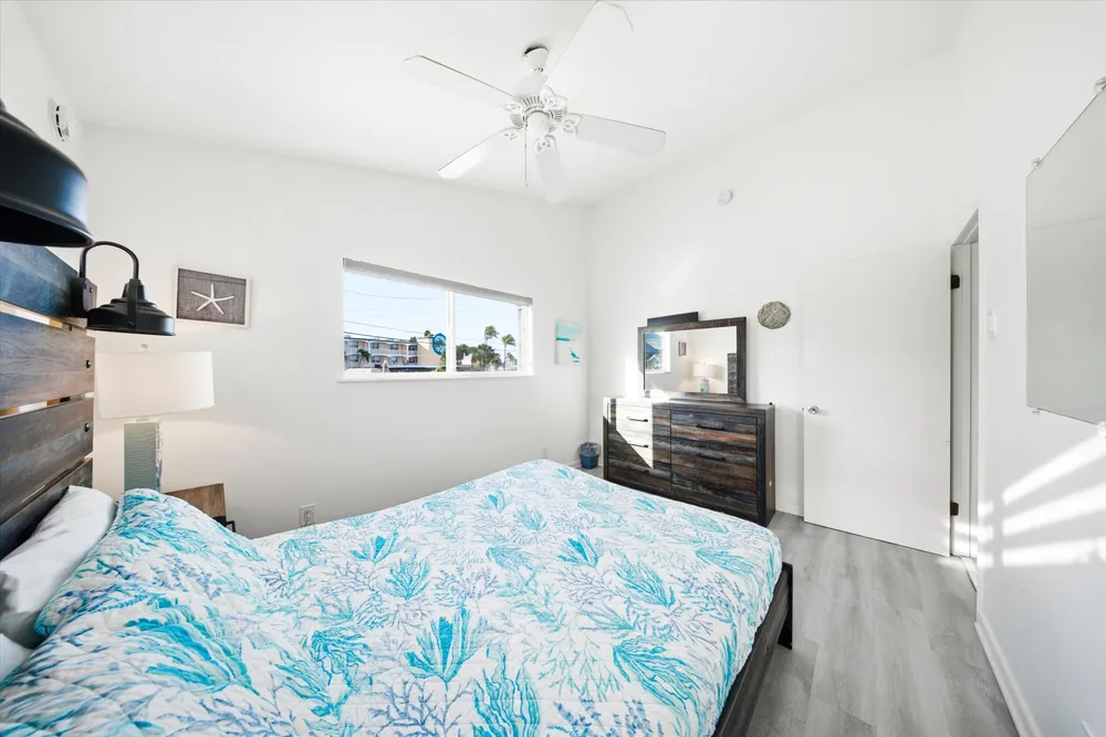 340 E Ocean Dr, Key Colony Beach, FL 33051