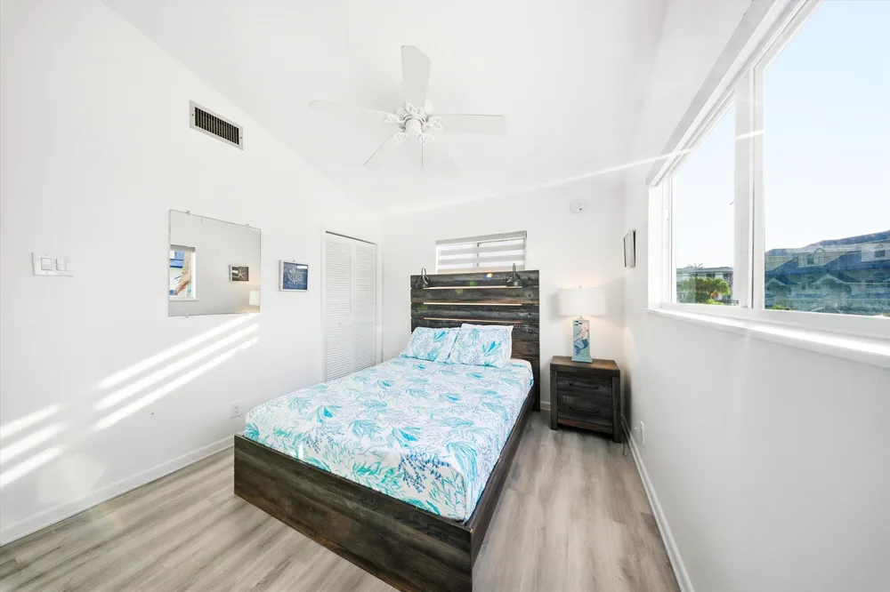 340 E Ocean Dr, Key Colony Beach, FL 33051