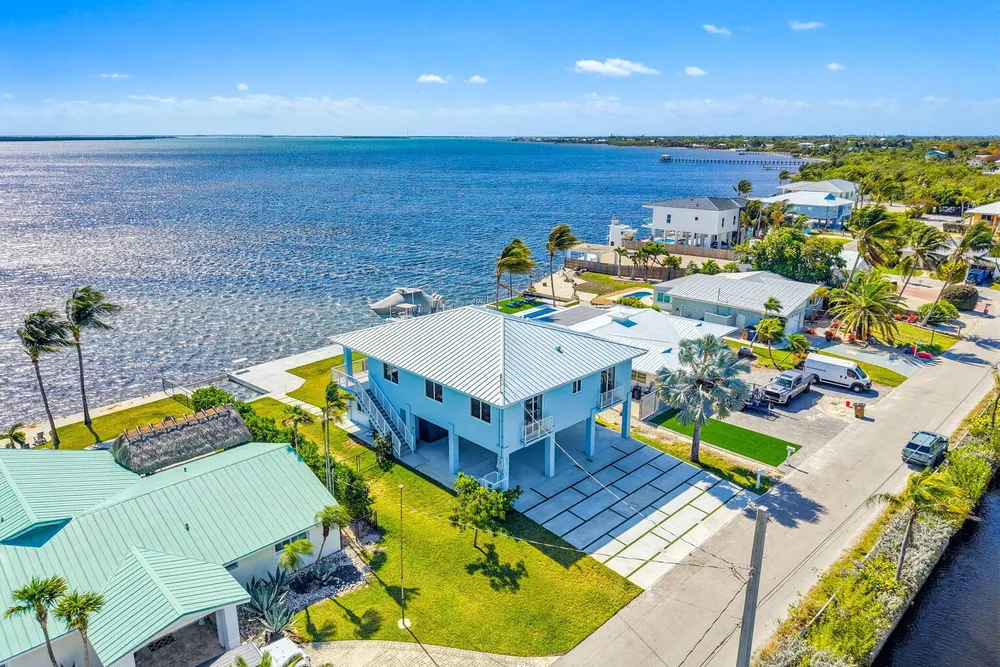 1631 Sunrise Dr, Big Pine, FL 33043