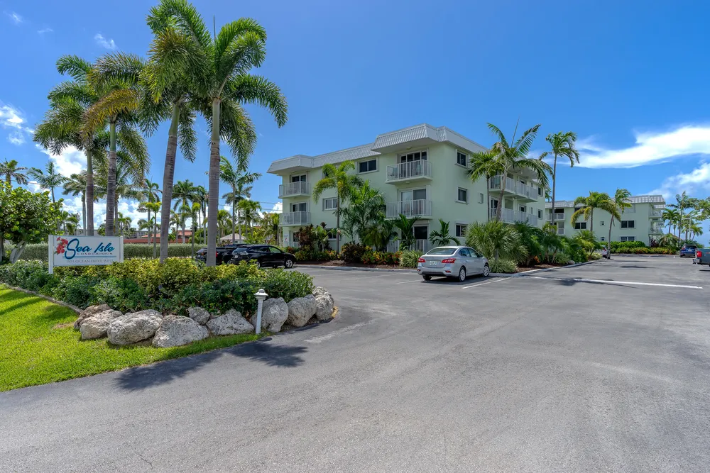 1101 W Ocean Dr, Key Colony Beach, FL 33051