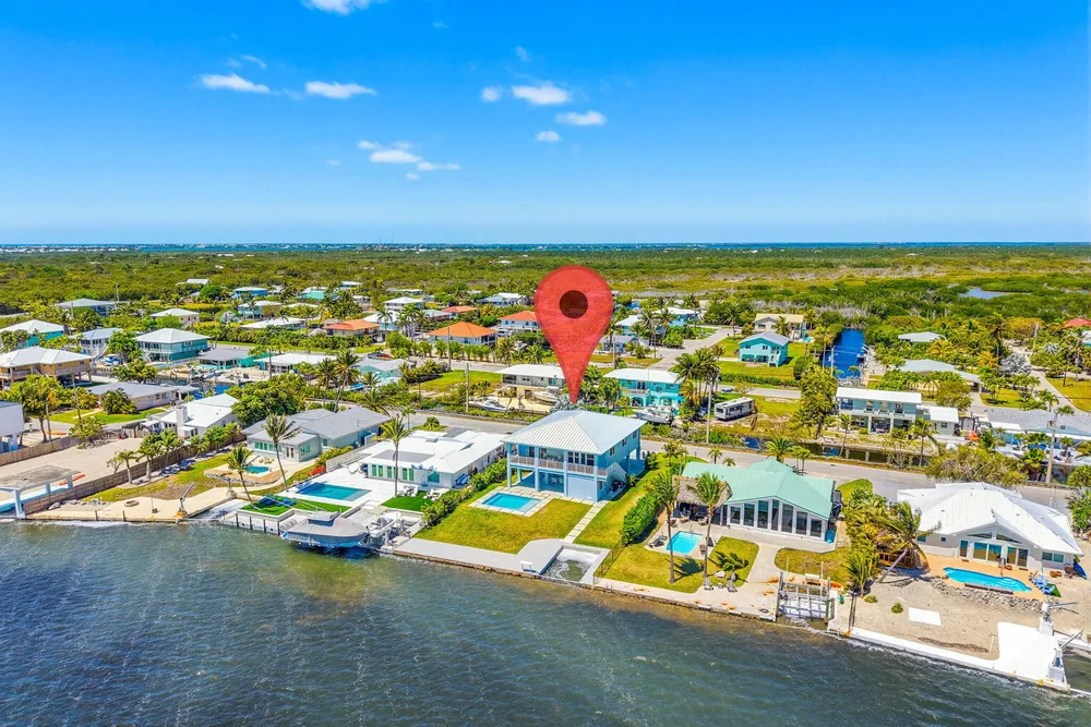 1631 Sunrise Dr, Big Pine, FL 33043