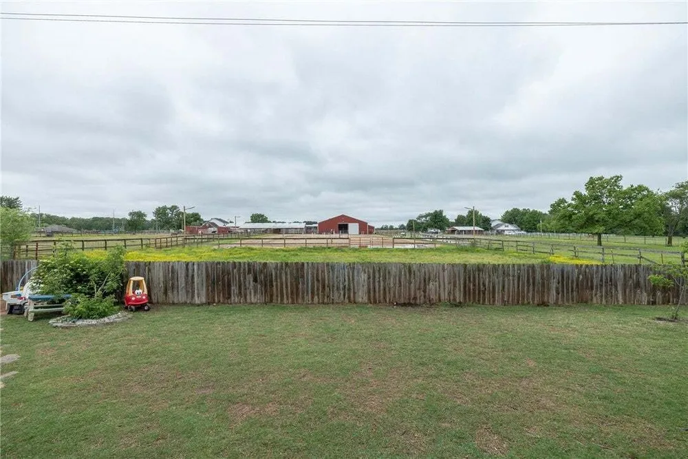 1151 Hope St, Centerton, AR 72719