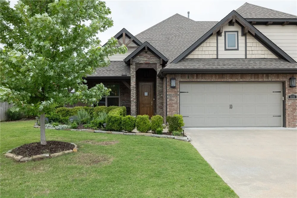 1151 Hope St, Centerton, AR 72719