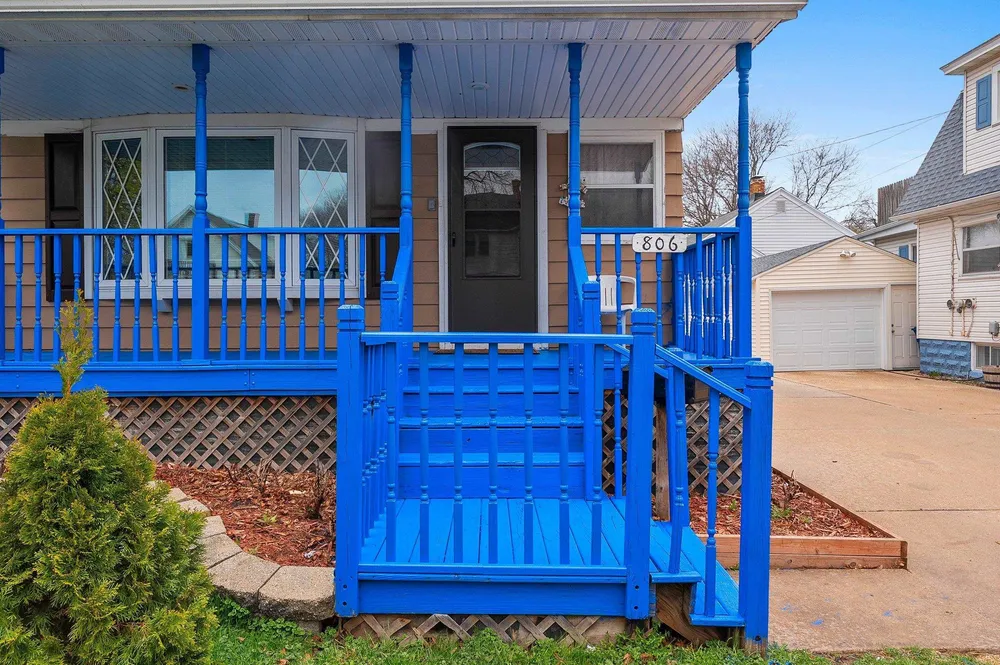 806 11th Ave, Green Bay, WI 54304