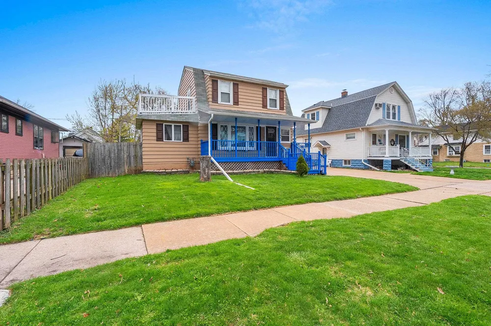 806 11th Ave, Green Bay, WI 54304