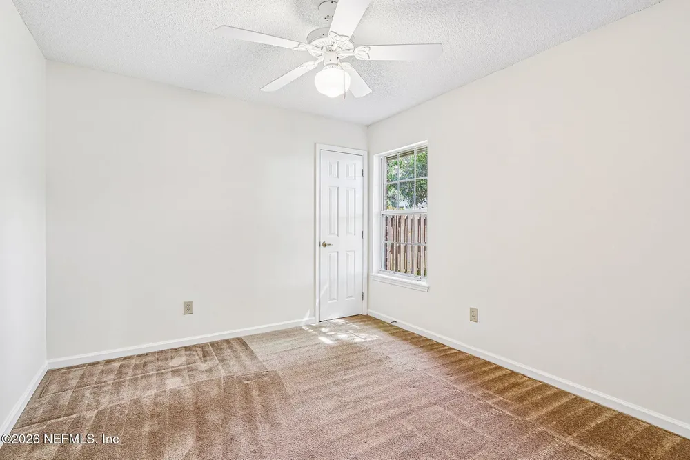3291 Chimney Dr, Middleburg, FL 32068