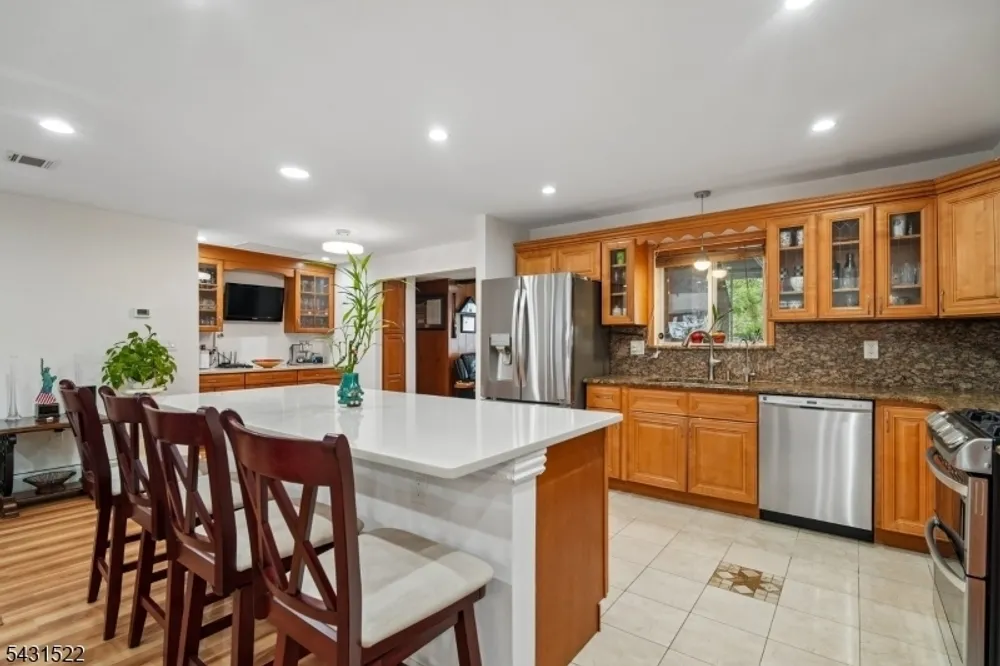 22 Spier Dr, Livingston, NJ 07039