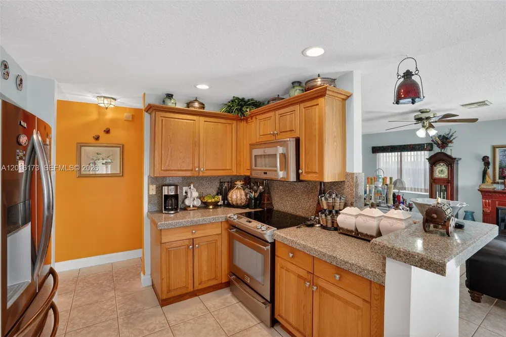 10331 SW 164th Ct, Miami, FL 33196