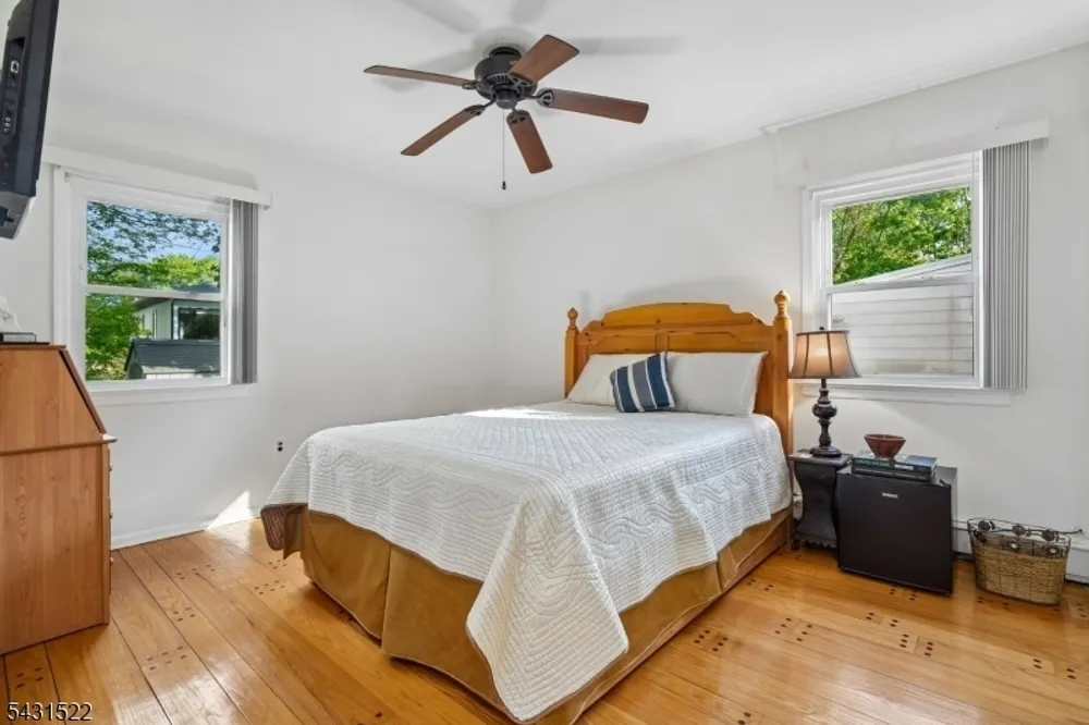 22 Spier Dr, Livingston, NJ 07039