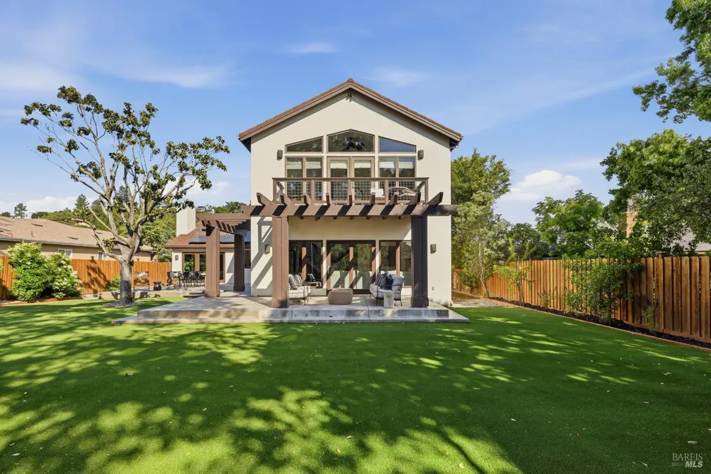 59 Terry Circle, Novato, CA 94947