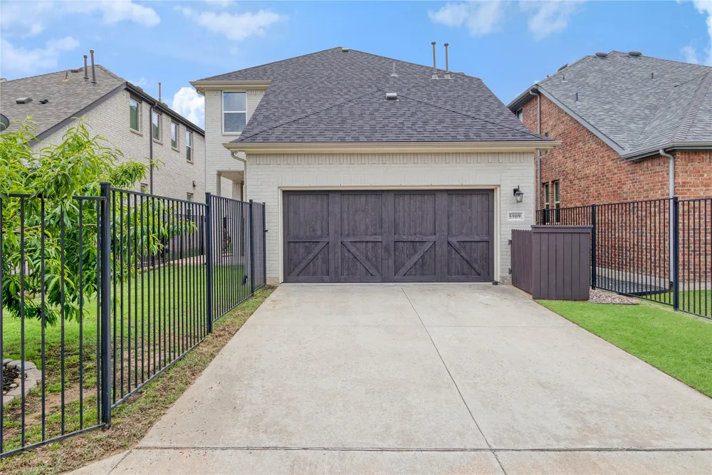 5909 Exeter Ave, McKinney, TX 75070