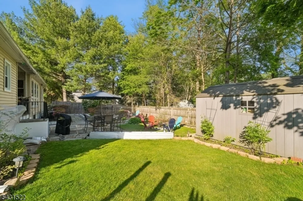 22 Spier Dr, Livingston, NJ 07039