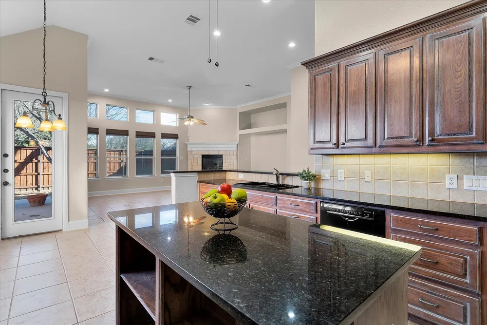 9608 Ironwood Dr, Frisco, TX 75033