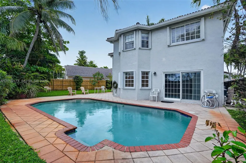 10331 SW 164th Ct, Miami, FL 33196