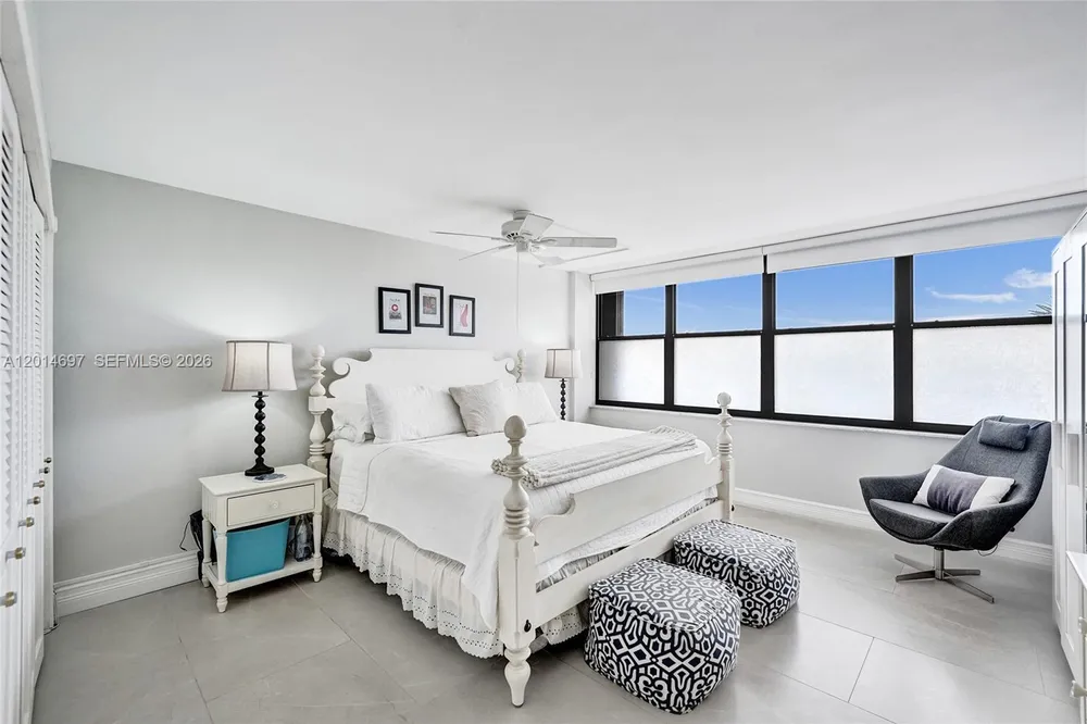 936 Intracoastal Dr, Fort Lauderdale, FL 33304