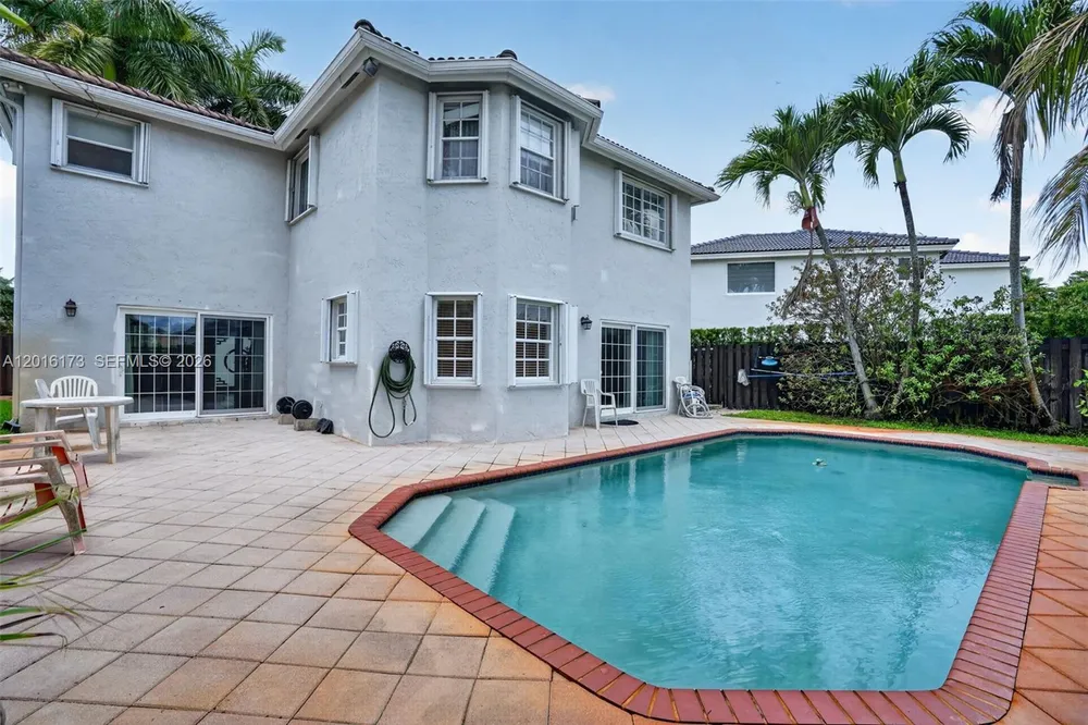 10331 SW 164th Ct, Miami, FL 33196