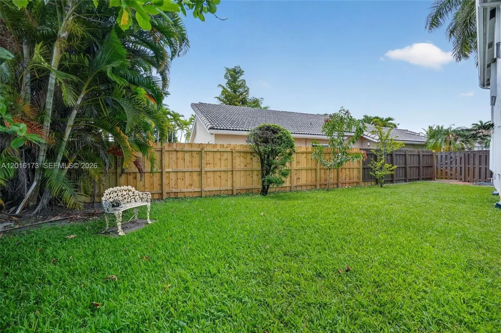 10331 SW 164th Ct, Miami, FL 33196