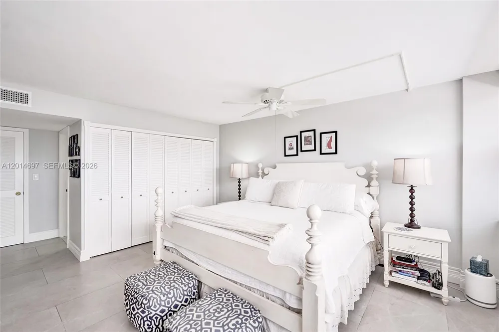 936 Intracoastal Dr, Fort Lauderdale, FL 33304