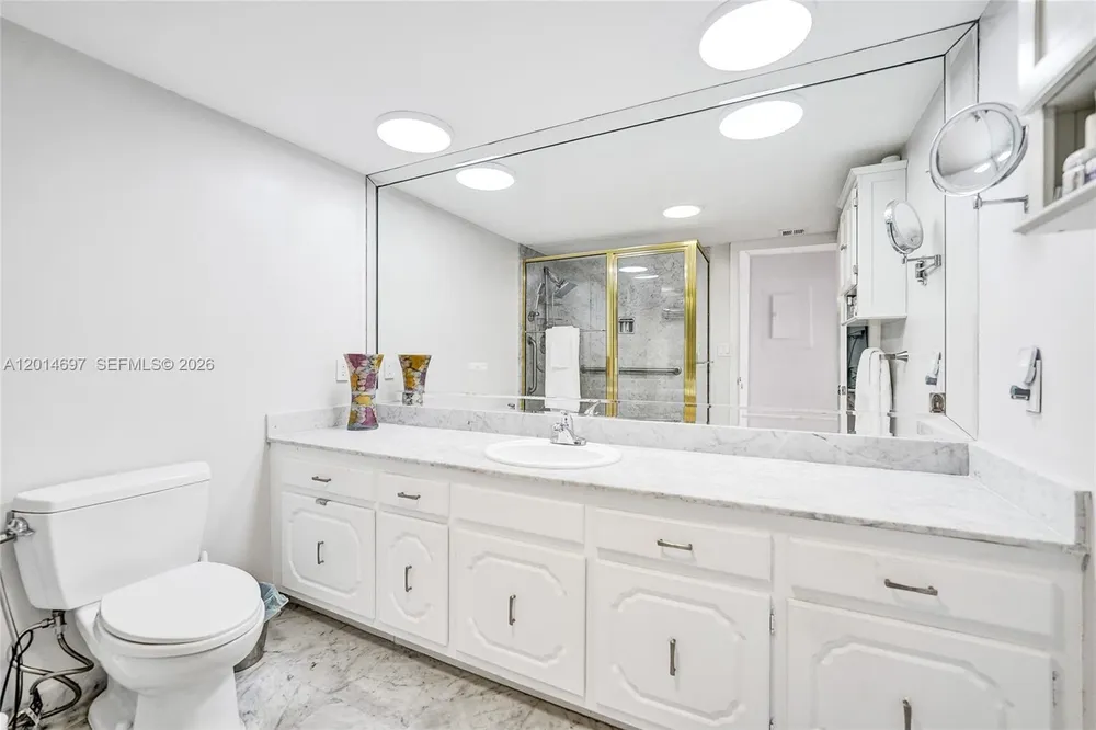 936 Intracoastal Dr, Fort Lauderdale, FL 33304