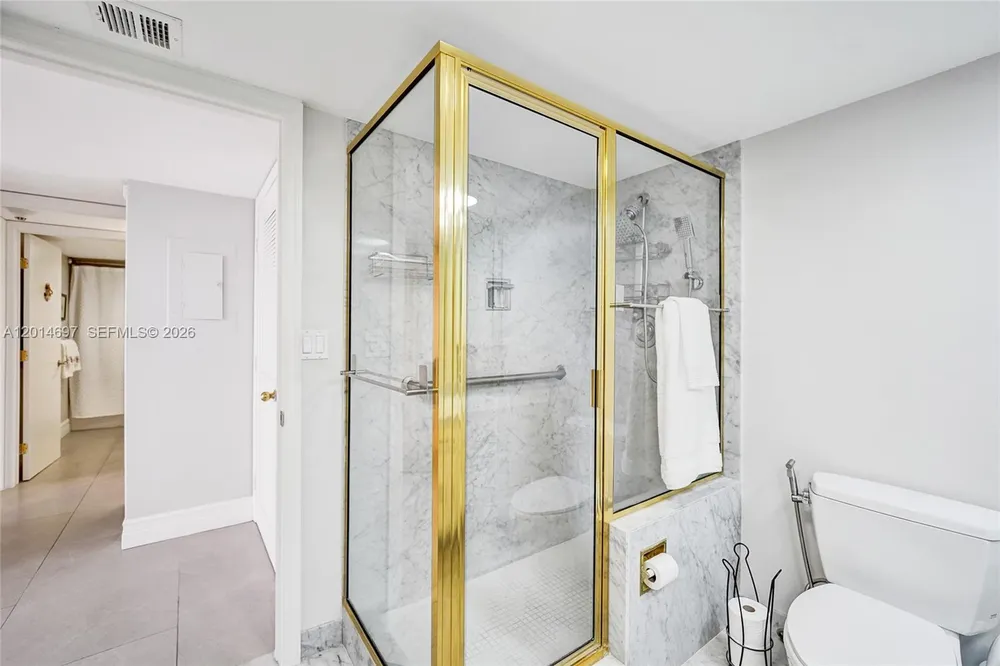 936 Intracoastal Dr, Fort Lauderdale, FL 33304