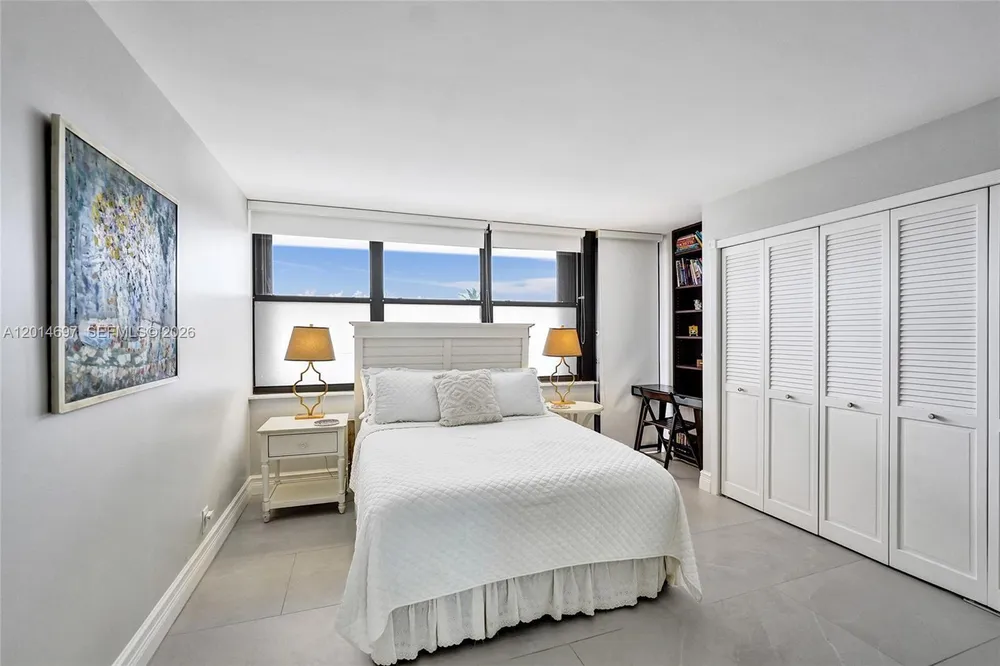 936 Intracoastal Dr, Fort Lauderdale, FL 33304