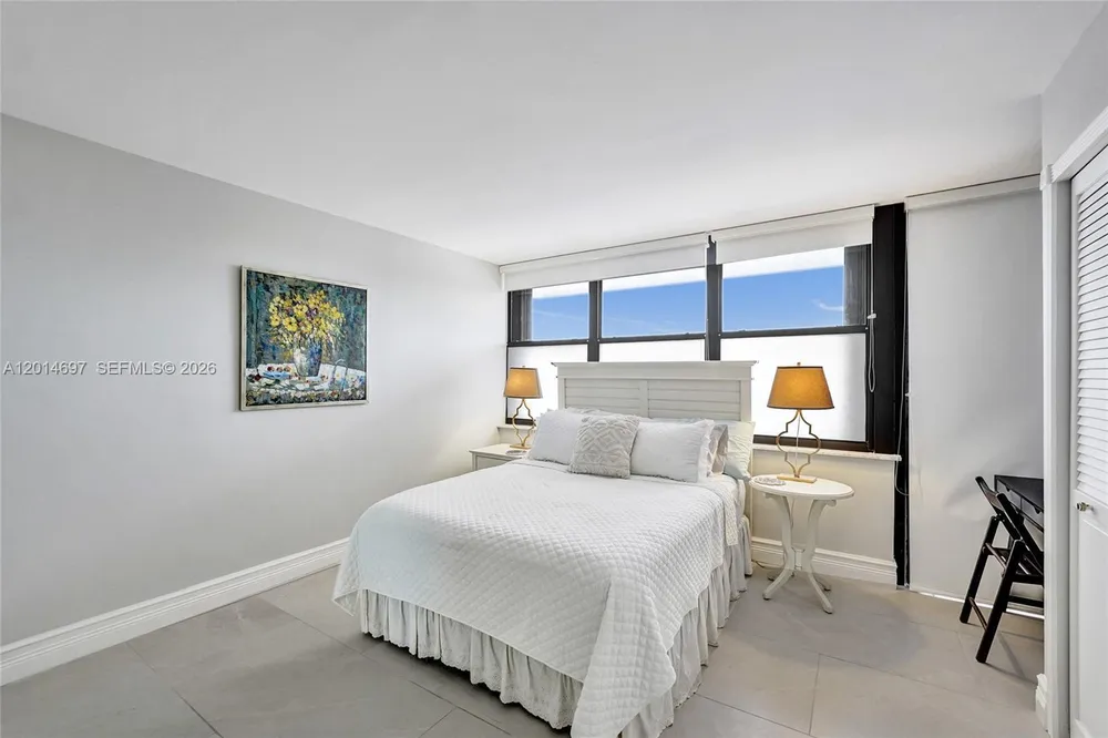936 Intracoastal Dr, Fort Lauderdale, FL 33304