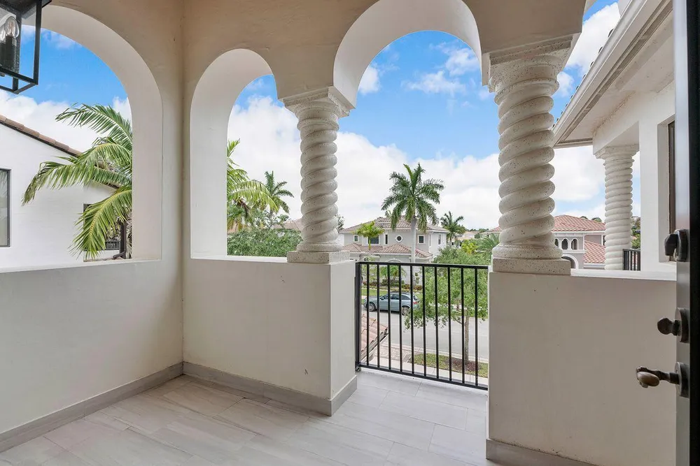 10342 Emerson St, Parkland, FL 33076